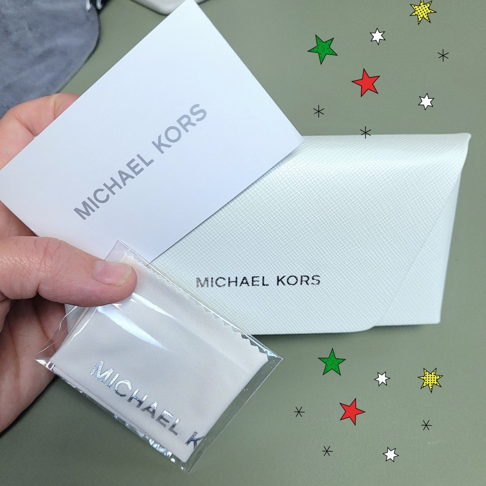 NWT Authentic Michael Kors Glasses Case With Cleaning Cloth